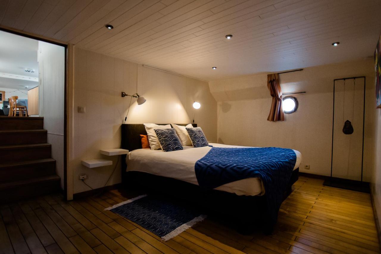 Houseboat Jana - With Sauna And Terrace Hotel Brugge Ngoại thất bức ảnh