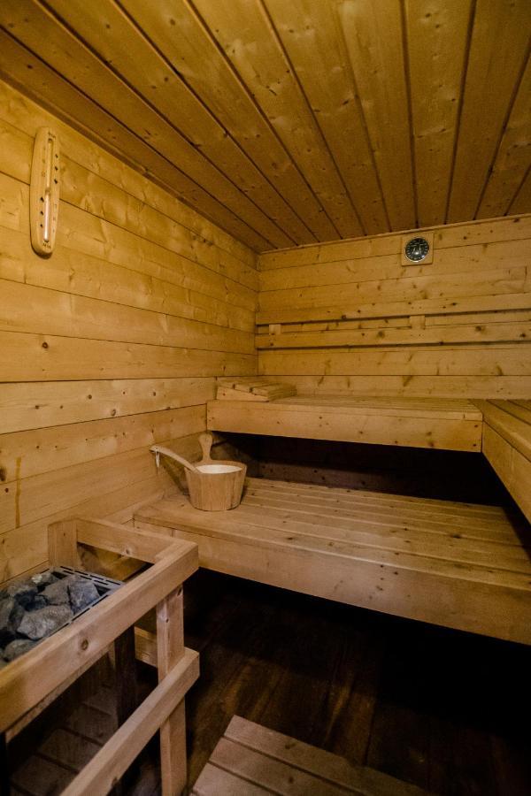 Houseboat Jana - With Sauna And Terrace Hotel Brugge Ngoại thất bức ảnh